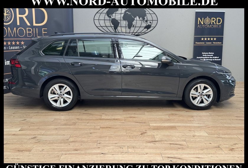 Volkswagen Golf Golf VIII Variant 1.5 eTSI Life DSG AHK/Navi/LED