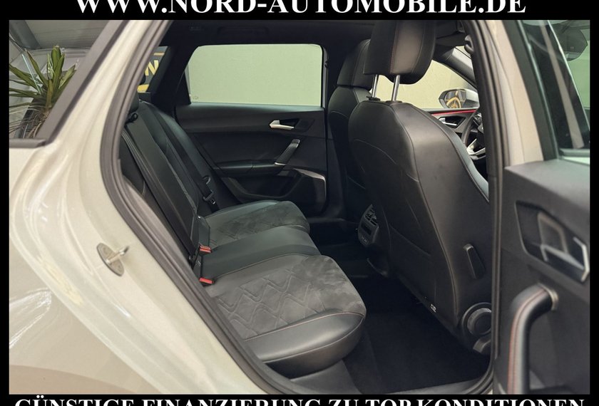 Seat Leon Leon SP FR 1.5 eTSI DSG Pano/AHK/18/Kamera/Navi/