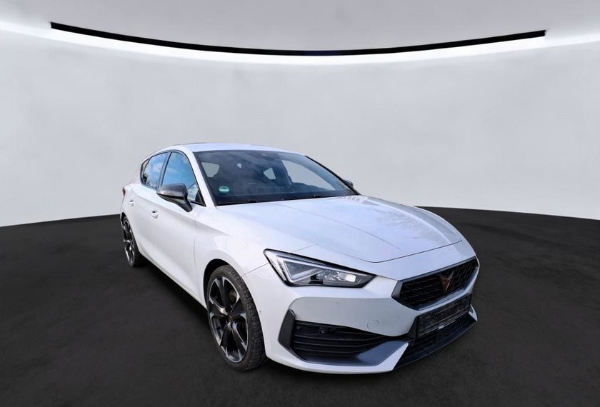 Cupra Leon Leon VZ 1.4 TSI e-HYBRID DSG Kamera/19/Navi VZ e