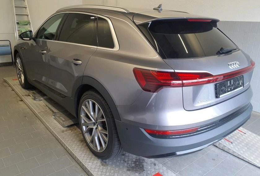 Audi e-tron e-tron QU. Teilleder/Kamera/21/Navi/LED/UPE83/