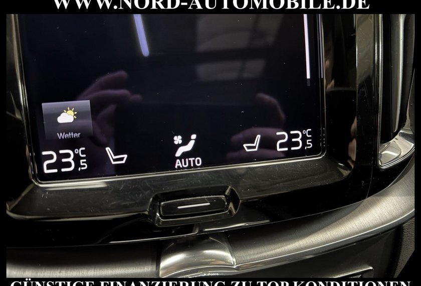 Volvo XC60 XC60 B4 D Momentum Pro *LED*AHK*Pano*Kamera*Memo