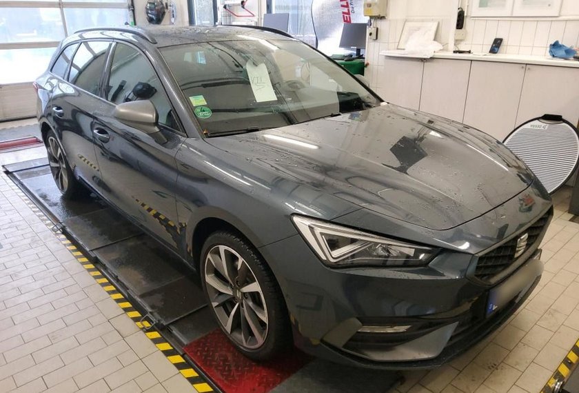 Seat Leon Leon SP FR 1.4 electric/TSI e-HYBRID DSG Navi/18