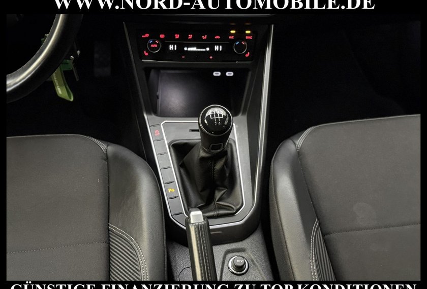 Volkswagen Polo Polo Highline 1.0 TSI Navi/LED/PDC/15/SHZ