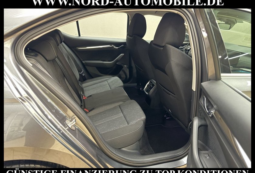 Skoda Octavia Octavia Limousine Style 1.5TSI e-TEC DSG Navi