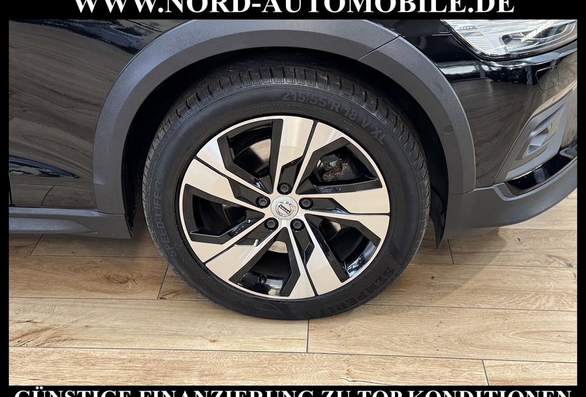 Volvo V60 Cross Country V60 CC Pro B4 AWD *AHK*LED*KAMERA*LEDER*MEMORY*