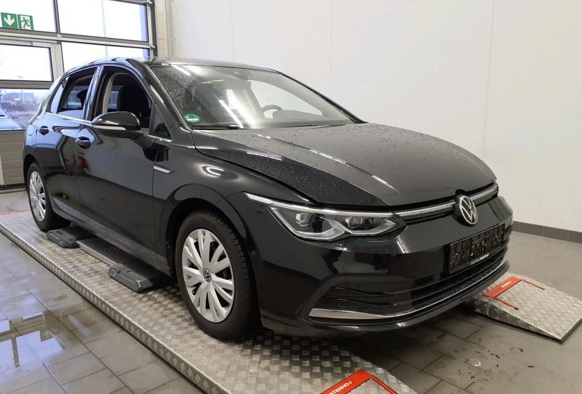 Volkswagen Golf Golf VIII Lim. 2.0 TSI DSG Style AHK/Kamera/18