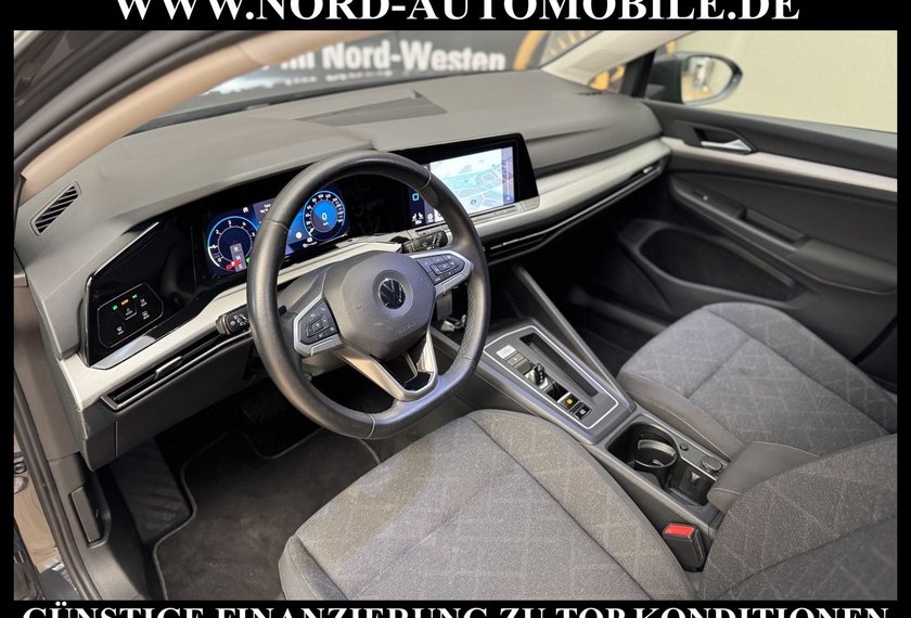 Volkswagen Golf Golf Life 2.0 TDI DSG Navi/LED/AHK/PDC/ACC