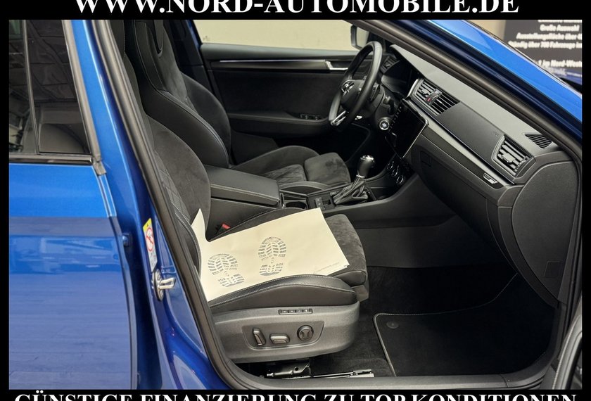 Skoda Superb Superb Combi 2.0 TDI 4x4 DSG Sportline Pano/19/