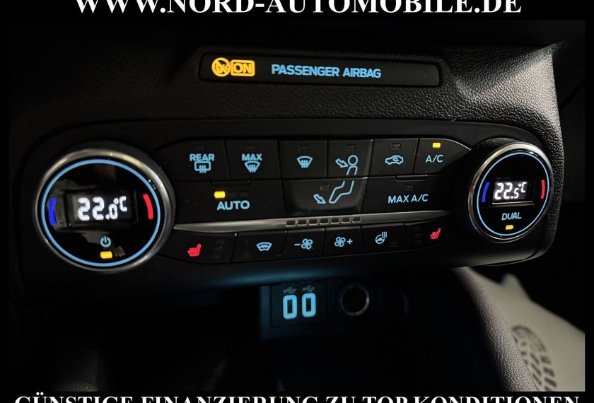 Ford Focus Focus Turnier 1.5 EcoBlue Titanium *AHK*PANO*ACC