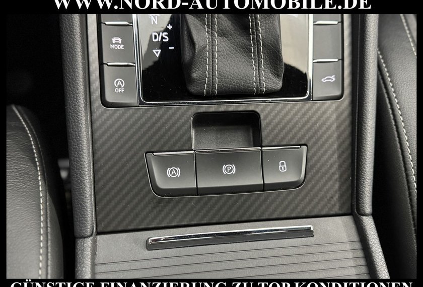 Skoda Superb Superb Combi 2.0 TSI DSG SportLine AHK/Pano/19/