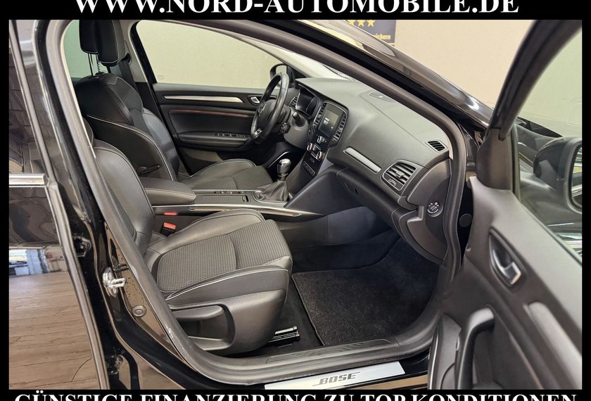 Renault Megane Megane IV Lim. BLUE dCI 115 BOSE EDITION*18ZOLL*