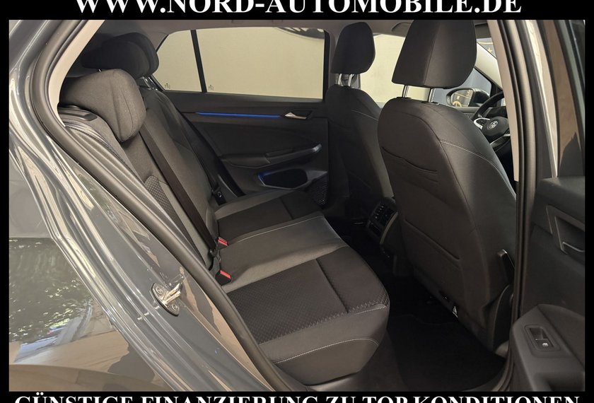 Volkswagen Golf Golf VIII 1.5 TSI Active Kamera/ACC/Navi/LED/17