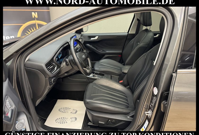 Ford Focus Focus Lim VIGNALE 1.5 EB *AHK*PANO*SCHÖN VOLL*