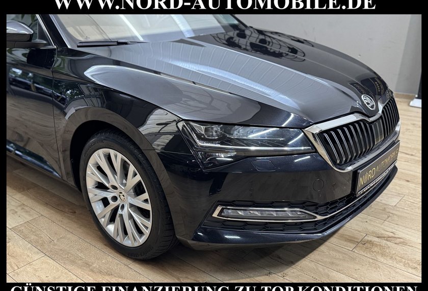 Skoda Superb Superb Combi Style 2.0 TDI DSG Pano/AHK/Kamera/