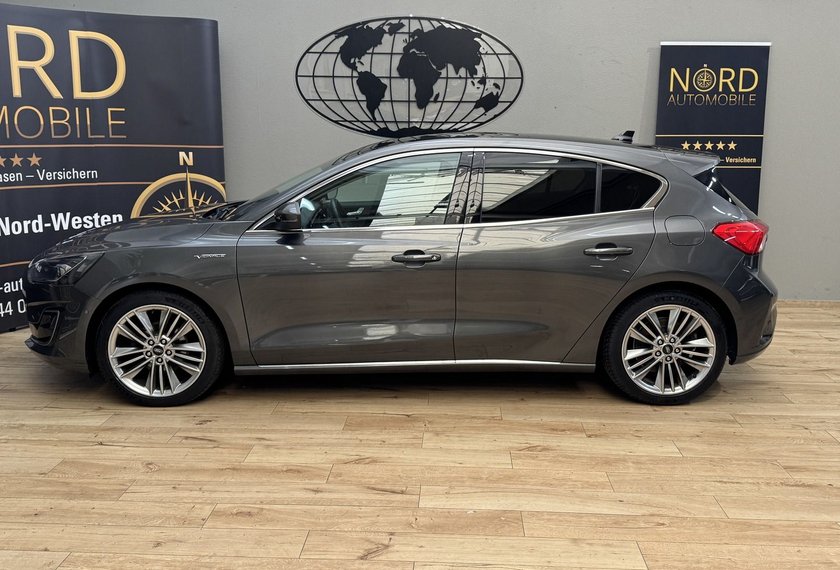 Ford Focus Focus Lim VIGNALE 1.5 EB *AHK*PANO*SCHÖN VOLL*