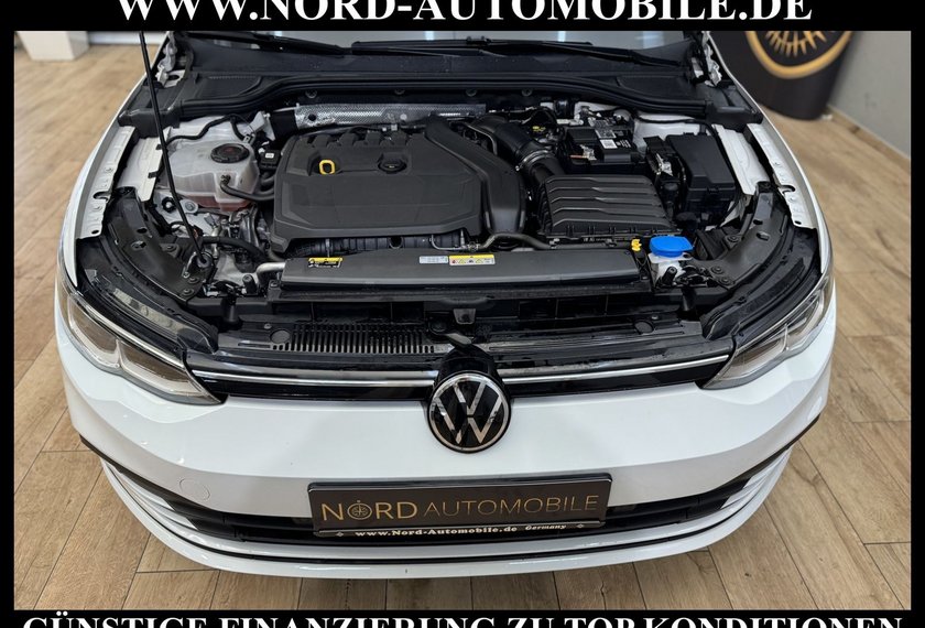Volkswagen Golf Golf VIII Lim.1.5 eTSI DSG Head-Up/Side&amp;Lane/Nav