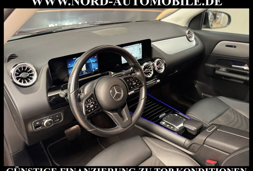 Mercedes-Benz GLA 180 GLA 180 d Style LED*AHK*Kamera*Ambiente*EasyPack