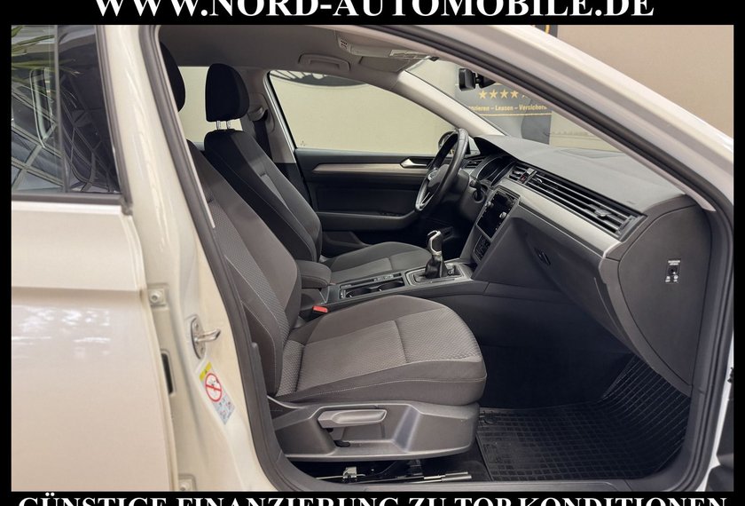 Volkswagen Passat Variant Passat Variant Conceptline 2.0 TDI Kamera/Navi/