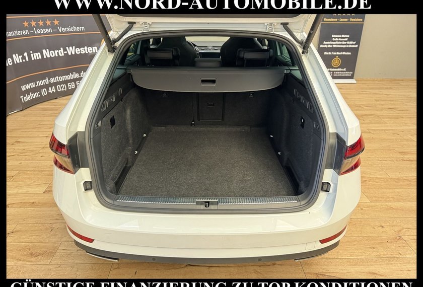 Skoda Superb Superb Combi Sportline 2.0 TSI DSG Virt.Cockpit