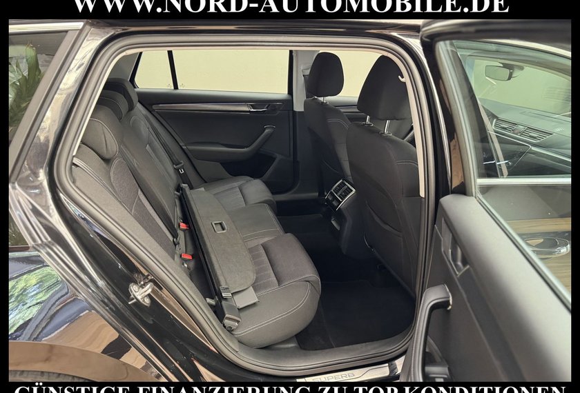 Skoda Superb Superb iV Combi Style 1.4 TSI DSG Kamera/AHK/LED