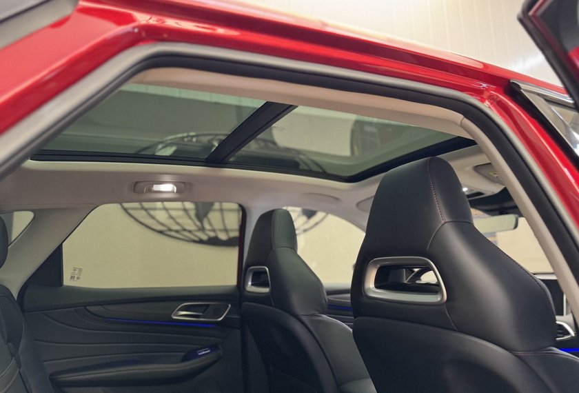 MG EHS EHS PHEV Luxury *PANO*LEDER*LED*18Z*360KAM*VIRT*