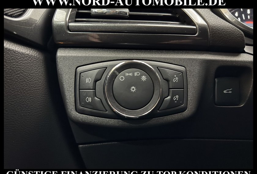 Ford Mondeo Mondeo Turnier 2.0 EB Titanium *AHK*ACC*PANO*LED