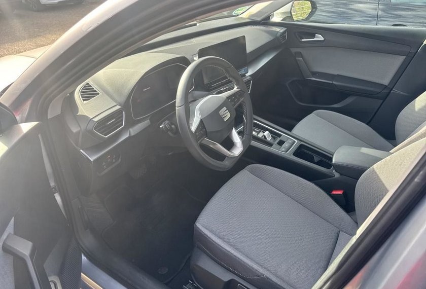 Seat Leon Leon SP Style 2.0 TDI DSG Navi/LED/SHZ/PDC