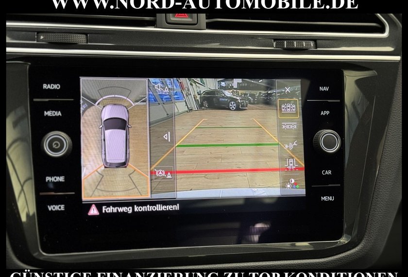 Volkswagen Tiguan Tiguan 2.0 TSI DSG R-Line AHK/20&apos;&apos;/Pano/Head-Up/