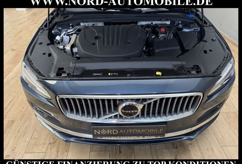 Volvo V90 V90 Kombi B5 Benzin INSCRIPTION *AHK*PANO*UPE:71