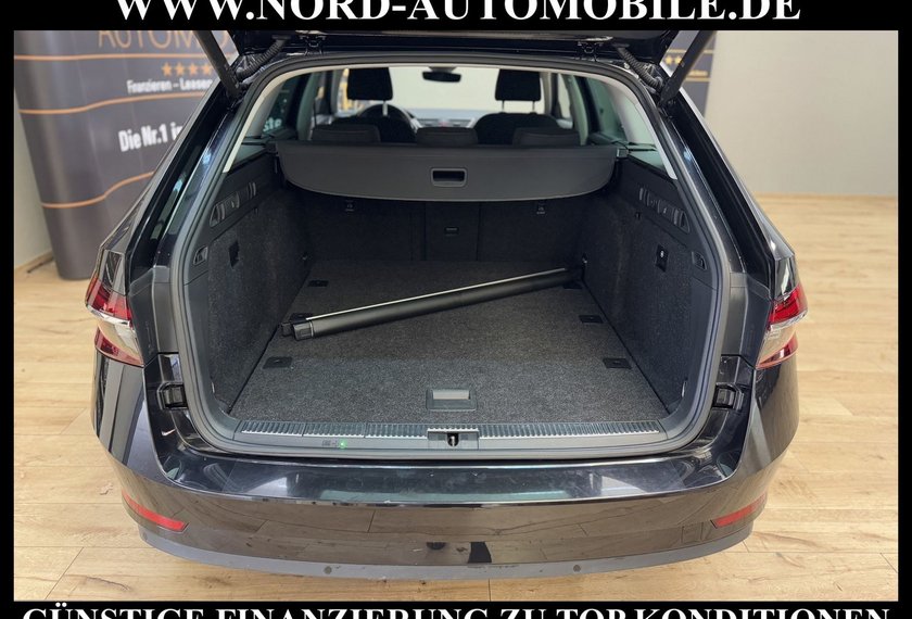 Skoda Superb Superb Combi Style 2.0 TDI DSG Virt.Cockpit/AHK/