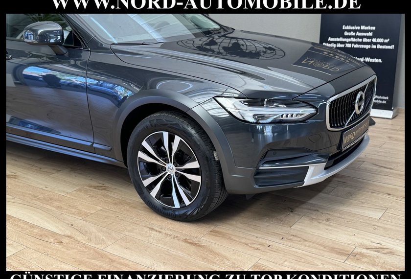 Volvo V90 Cross Country V90 Cross Country Pro AWD *PANO*LEDER*H&amp;K*UPE71