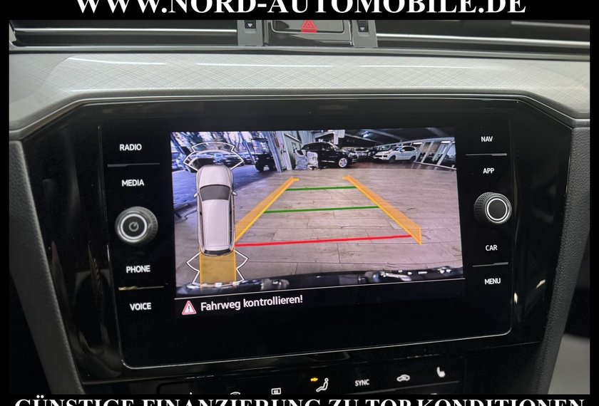 Volkswagen Passat Variant Passat Variant Business 2.0 TDI Leder/Navi/AHK/