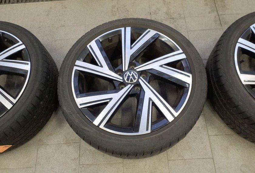 Volkswagen Golf Golf VIII Lim. 2.0 TSI DSG Style AHK/Kamera/18