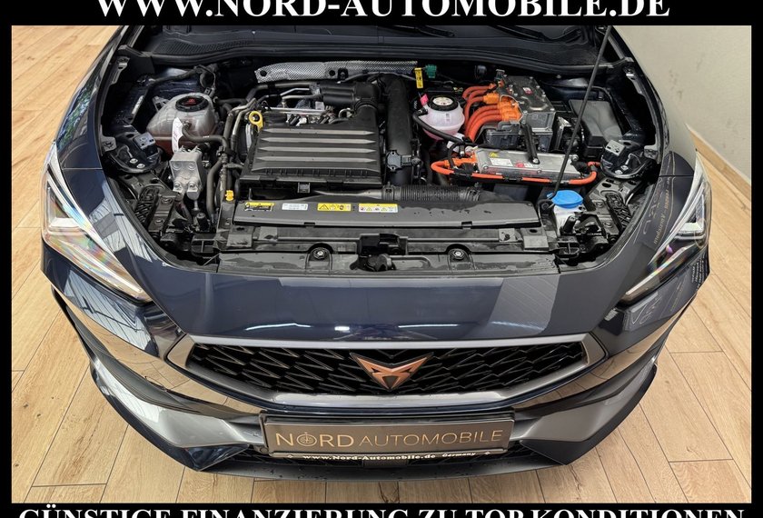 Cupra Leon Leon 1.4 TSI e-HYBRID DSG Kamera/Navi/LED/18