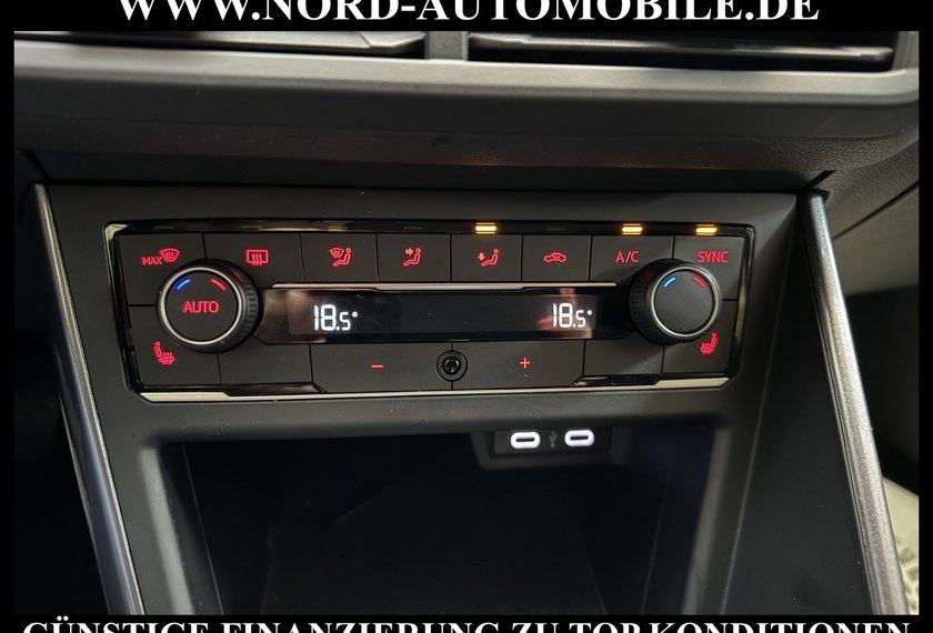 Volkswagen Polo Polo 1.0 TSI DSG R-Line Navi*LED*ACC*17&apos;&apos;