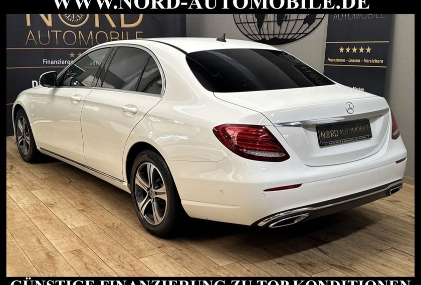 Mercedes-Benz E 220 E 220 d Lim. Avantgarde *LED*Comand*Kam*Ambiente