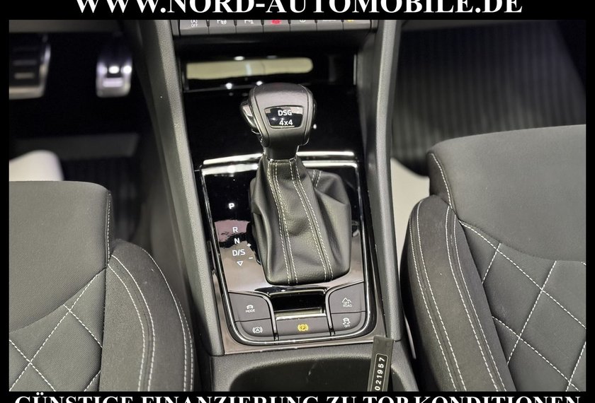 Skoda Karoq Karoq Sportline 2.0TDI DSG Virt.Cockp/StHz/Pano/