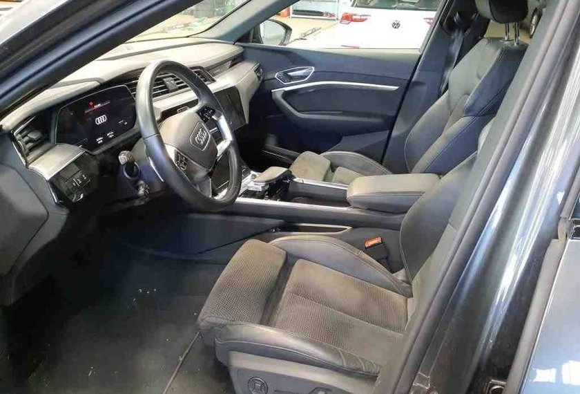 Audi e-tron e-tron 50 QU. S-Line Optikpaket schwarz UPE94/21