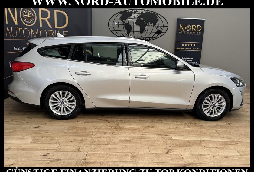 Ford Focus Focus Turnier 1.5 EB Titanium *LED*AHK*KAM*SHZ*