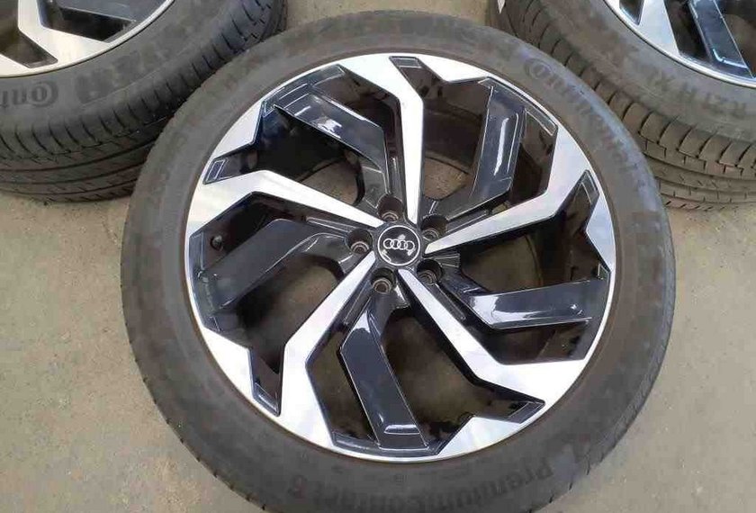 Audi e-tron e-tron 50 QU. S-Line Optikpaket schwarz UPE94/21