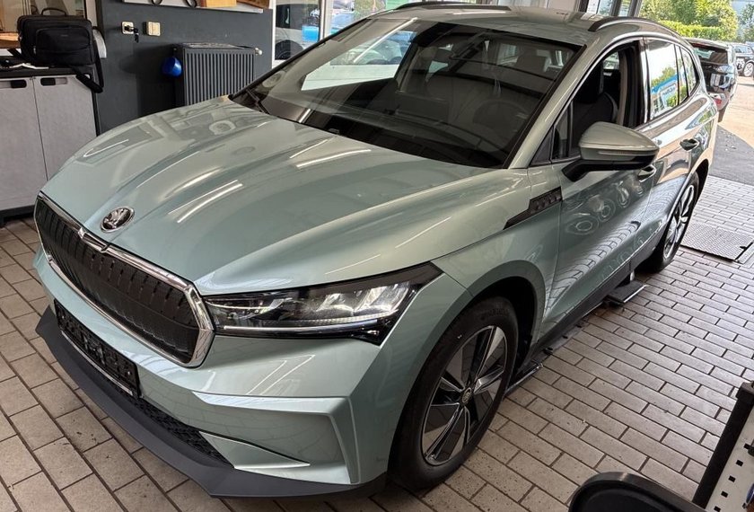 Skoda Enyaq Enyaq iV 50 Loft Teilleder/Navi/LED/19