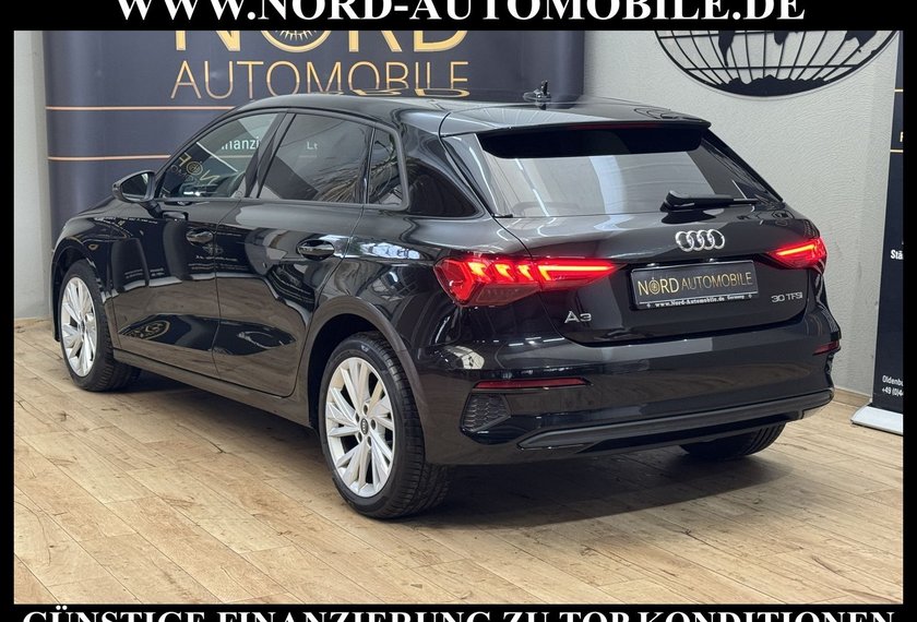 Audi A3 A3 Sportback 30 TFSI S-Tronic S-Line Kamera/LED