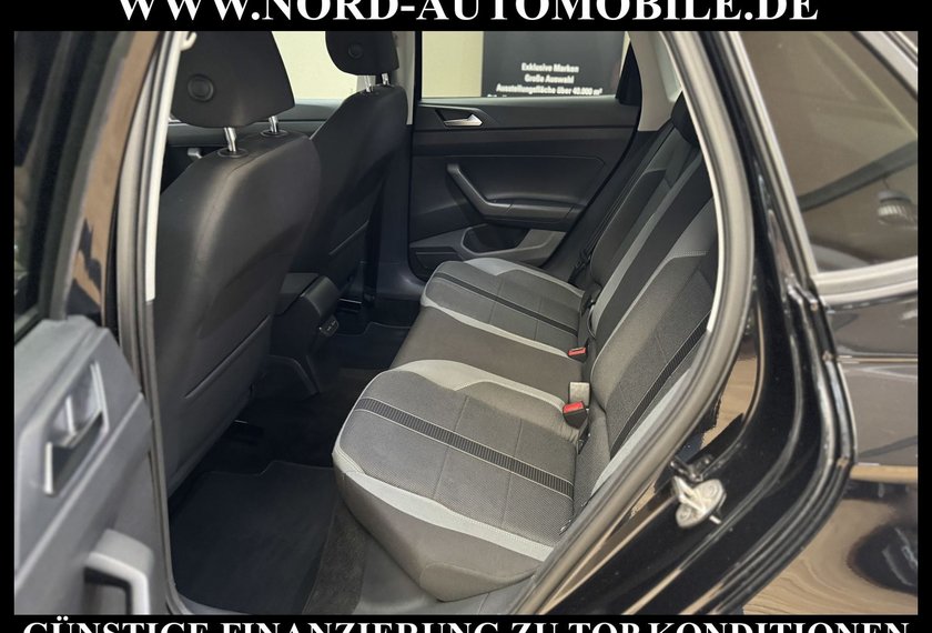 Volkswagen Polo Polo 1.0 TSI DSG R-Line Navi*LED*ACC*17&apos;&apos;