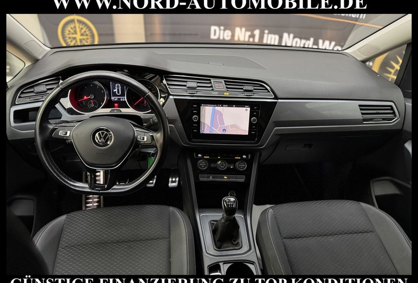 Volkswagen Touran Touran ACTIVE 1.5 TSI Navi/PDC/SHZ/16/App Connec
