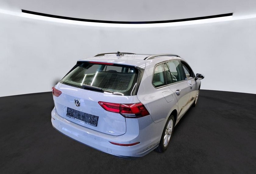 Volkswagen Golf Golf Variant Life 1.0 eTSI DSG Kamera/Navi/LED