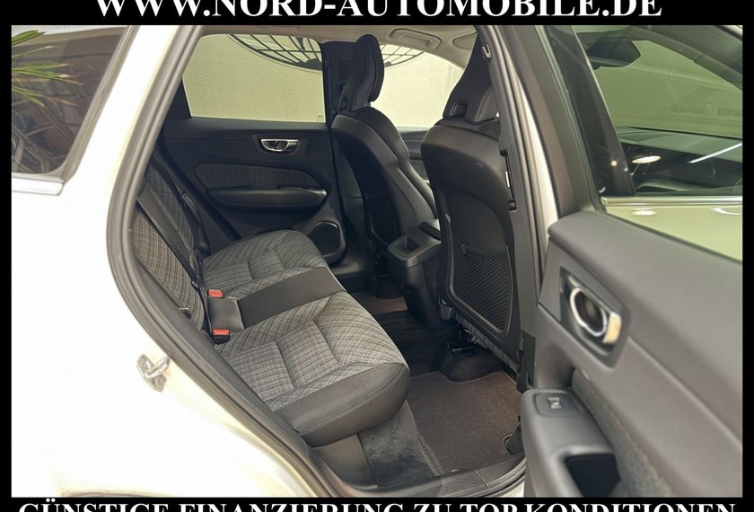 Volvo XC60 XC60 B4 B Momentum Pro *AHK*ACC*360°*MJ2022*LED*