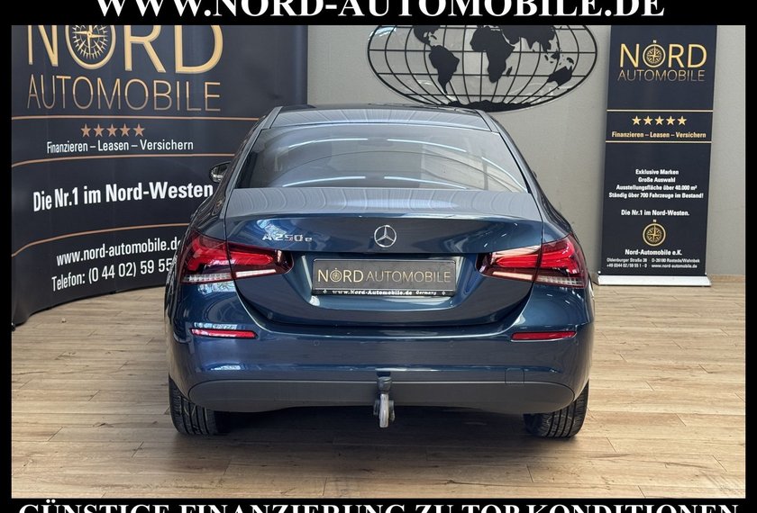 Mercedes-Benz A 250 A 250 e Limousine Style LED*Navi*AHK*Kamera*Spur