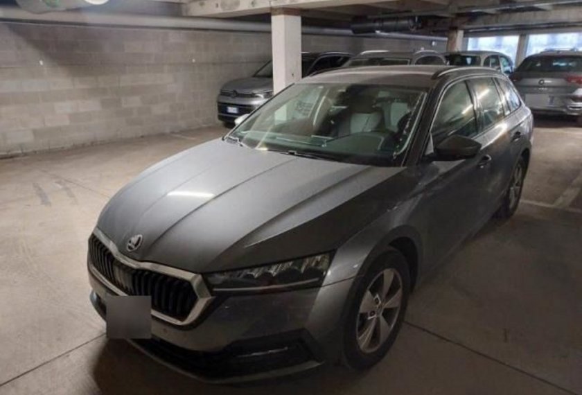 Skoda Octavia Octavia Combi Ambition 2.0 TDI DSG Navi/LED/PDC