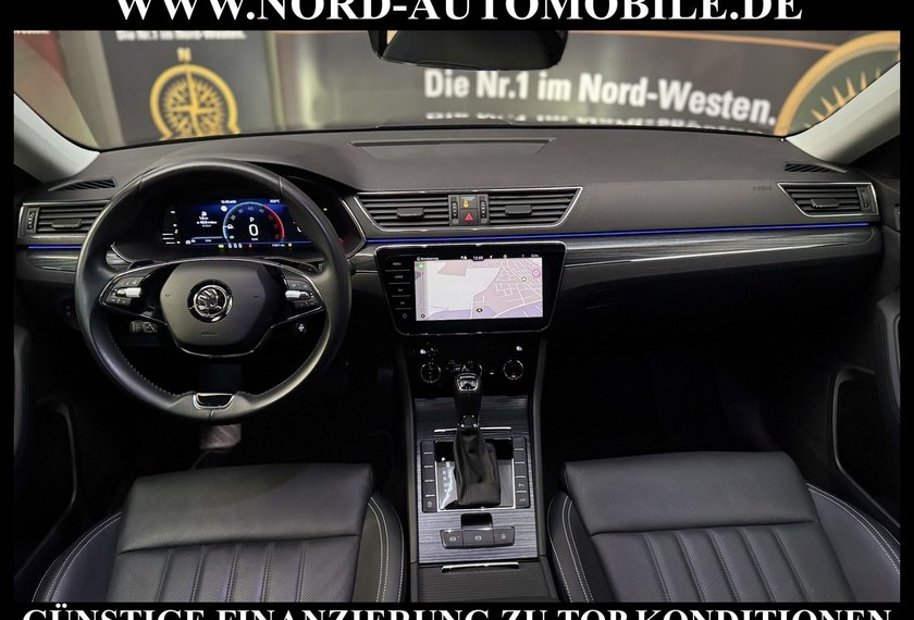 Skoda Superb Superb Combi STYLE TDI DSG*AHK*STHZ*LEDER*UPE62*