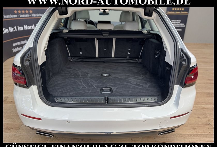 BMW 520 520 d Touring Luxury Line MJ2021*AHK*PANO*LIVECP